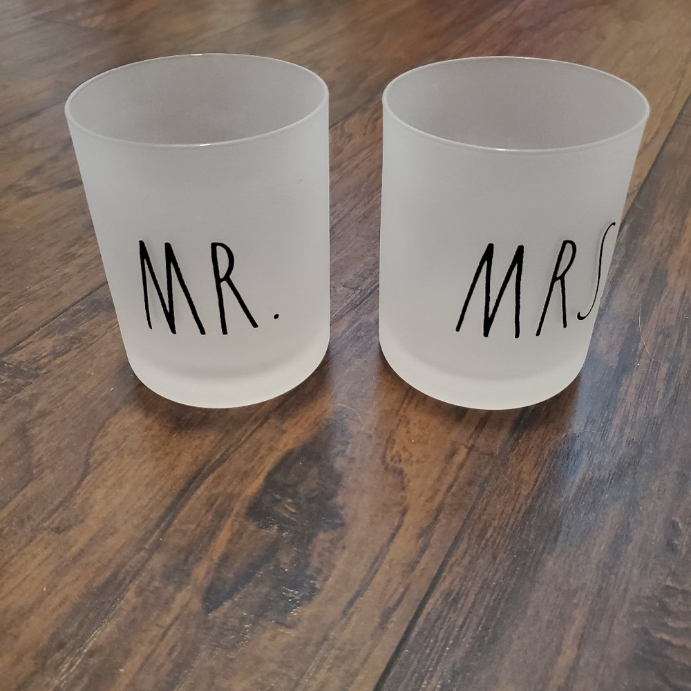 Rae Dunn Mr. & Mrs. Set of 2 Glasses